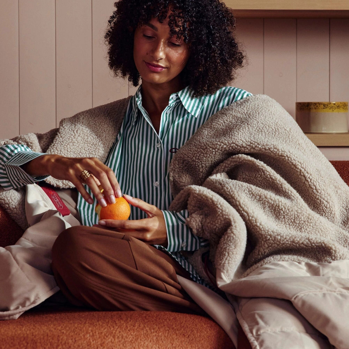 heated throw — HUGE HUG WOOLLY BEIGE